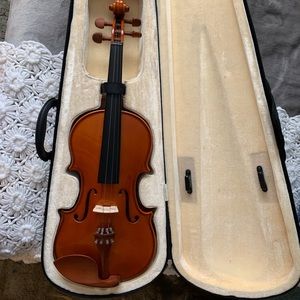 Cecilio Violin